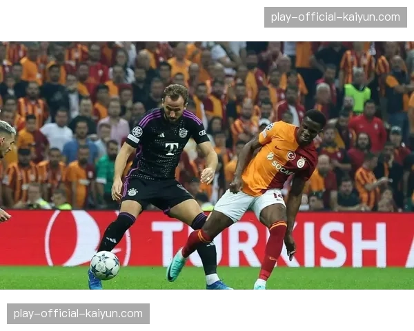 意甲球队控球率与短传渗透效率形成双重压制，比赛节奏差异明显